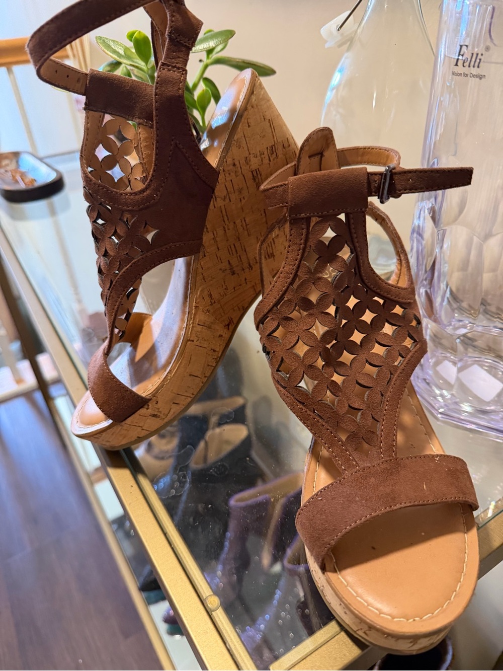 Brown Cork Wedge Sandals with Cutout Upper🐻